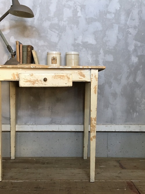 Two Tone Desk / Painted Legs (A22-116)