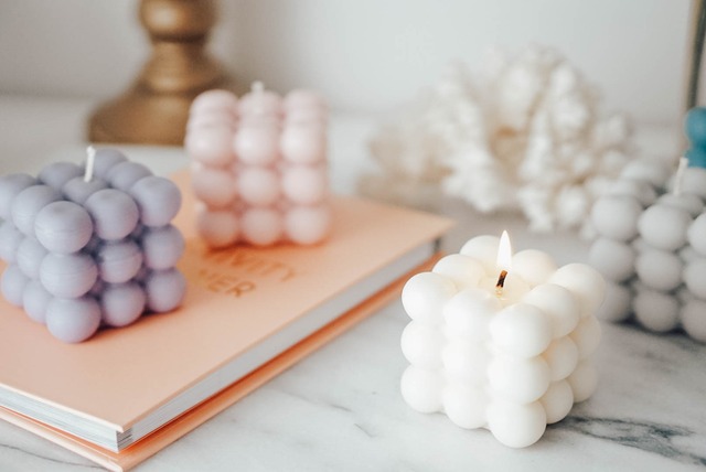 Bubble soy candle