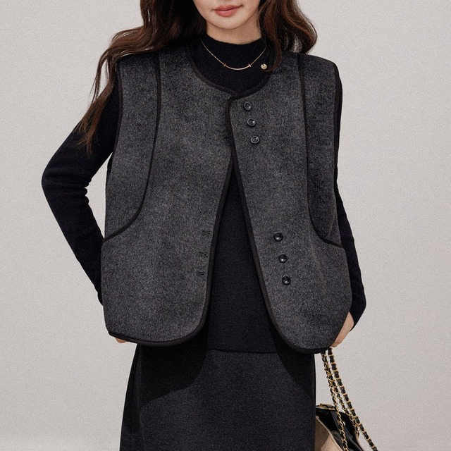 round-neck chic vest m1234