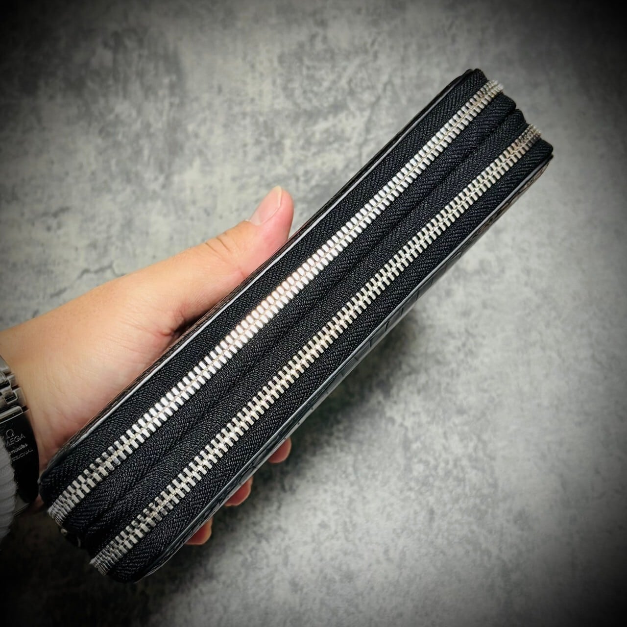クロコダイル 長財布 大容量 ダブルファスナー 財布 一枚革 クロコダイル 長財布 大容量 ダブルファスナー 財布 一枚革