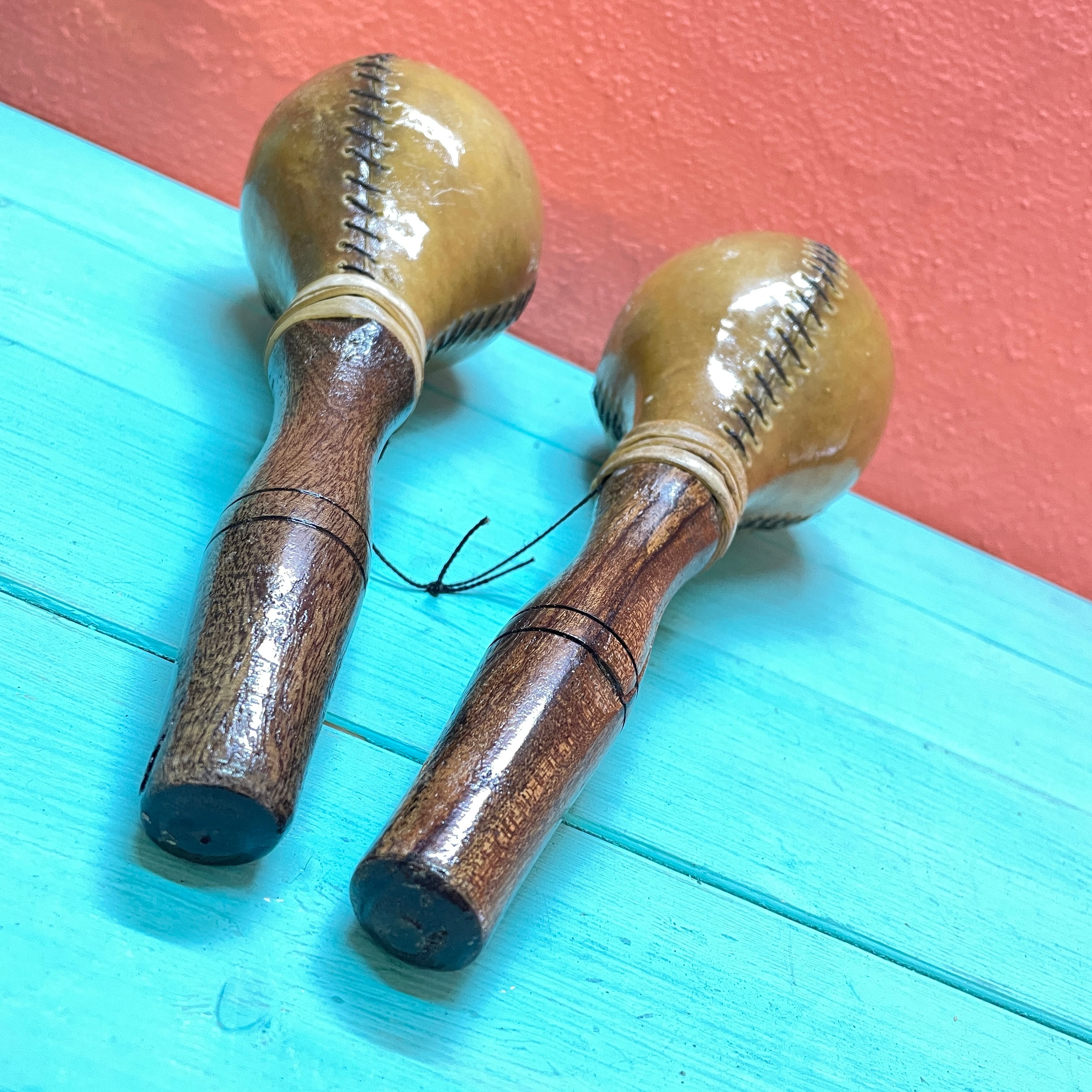 キューバ制 皮マラカス キューバ プロ用マラカス B Cuba Professional Maracas
