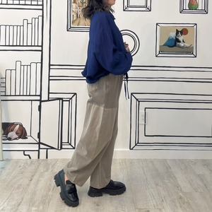 ディニテコリエ　切替カーブパンツ