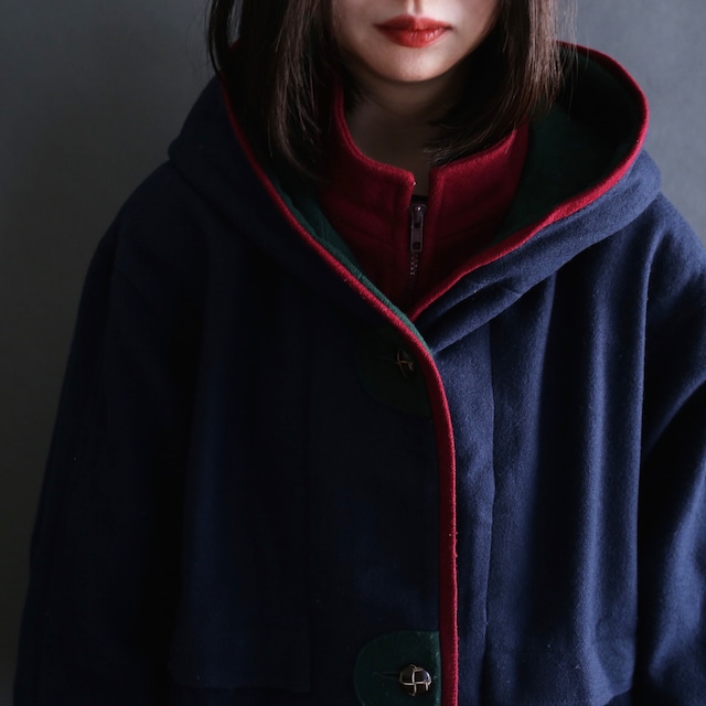 switching color high-neck zip and hoodie coat