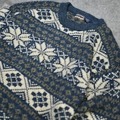 design nordic pattern acryl knit