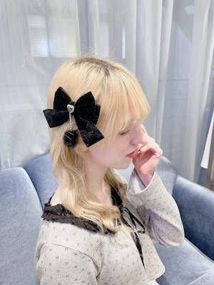 ファーチャームベロアリボンヘアピン