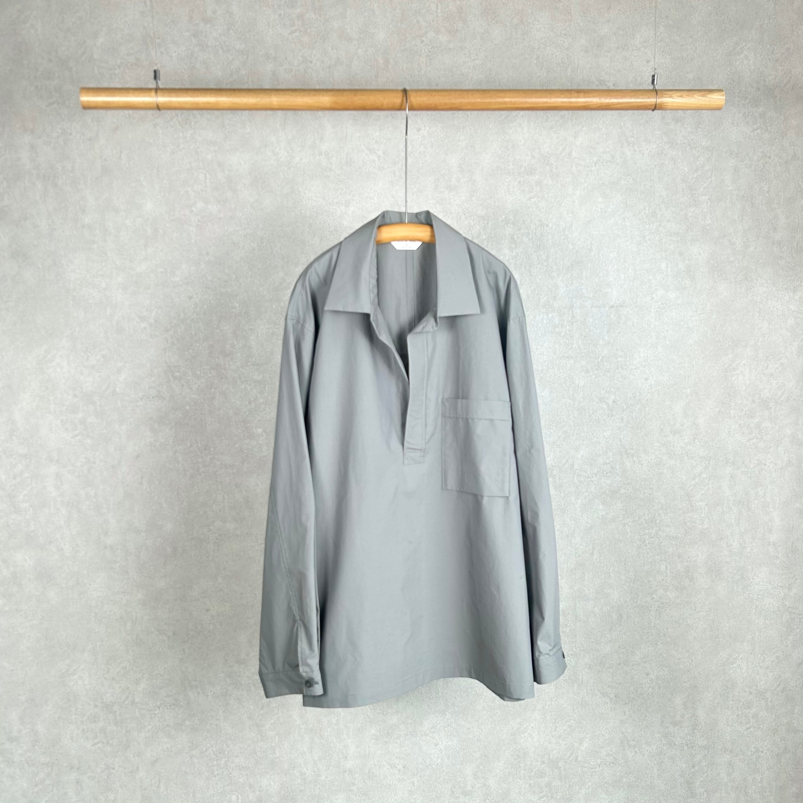 STILL BY HAND | comoda.com