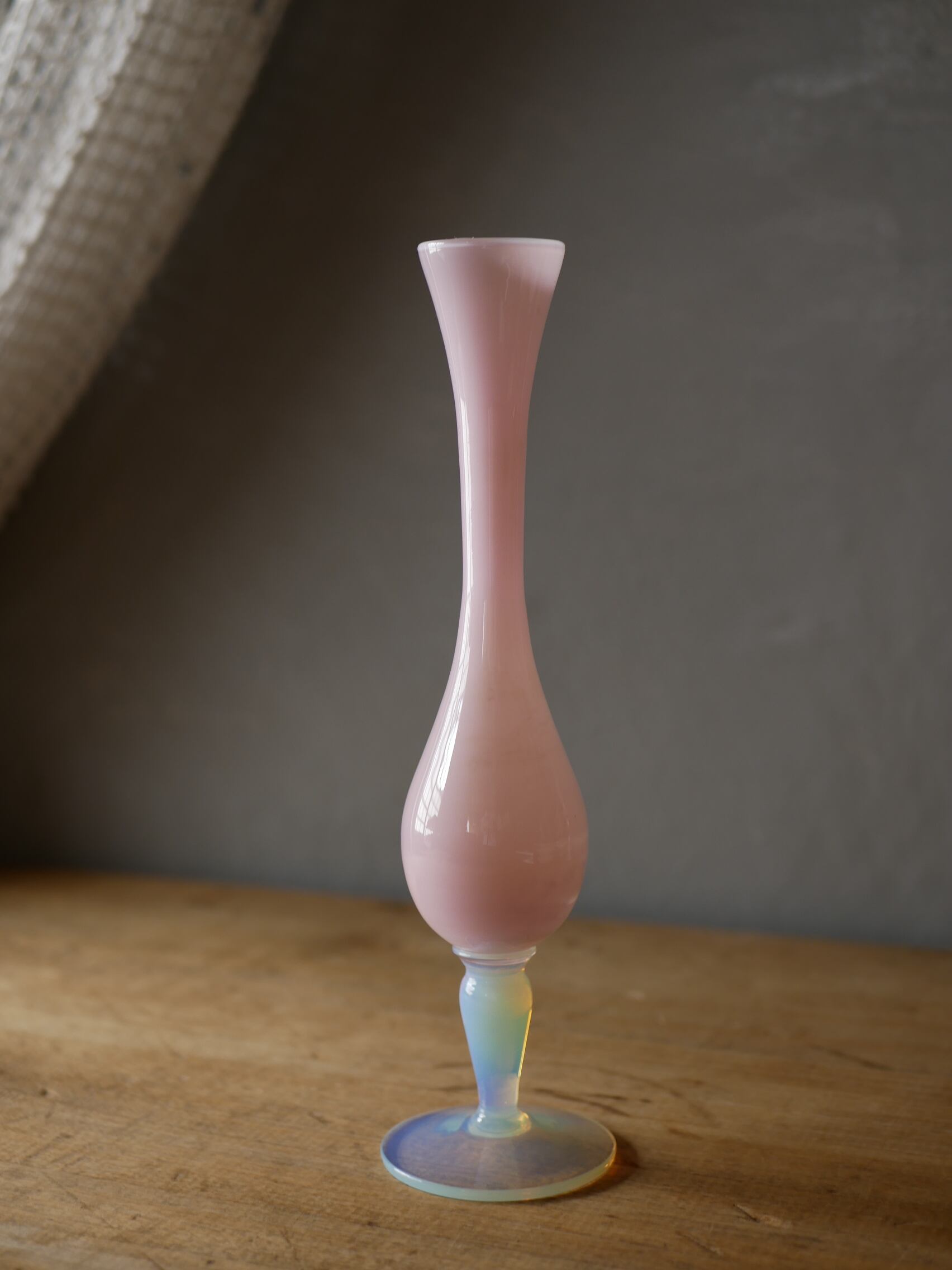 no.6 オパリンガラス フラワーベース フランスヴィンテージ ブロカントのある暮らし