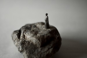 (086) pewter figure-mini石台付_001