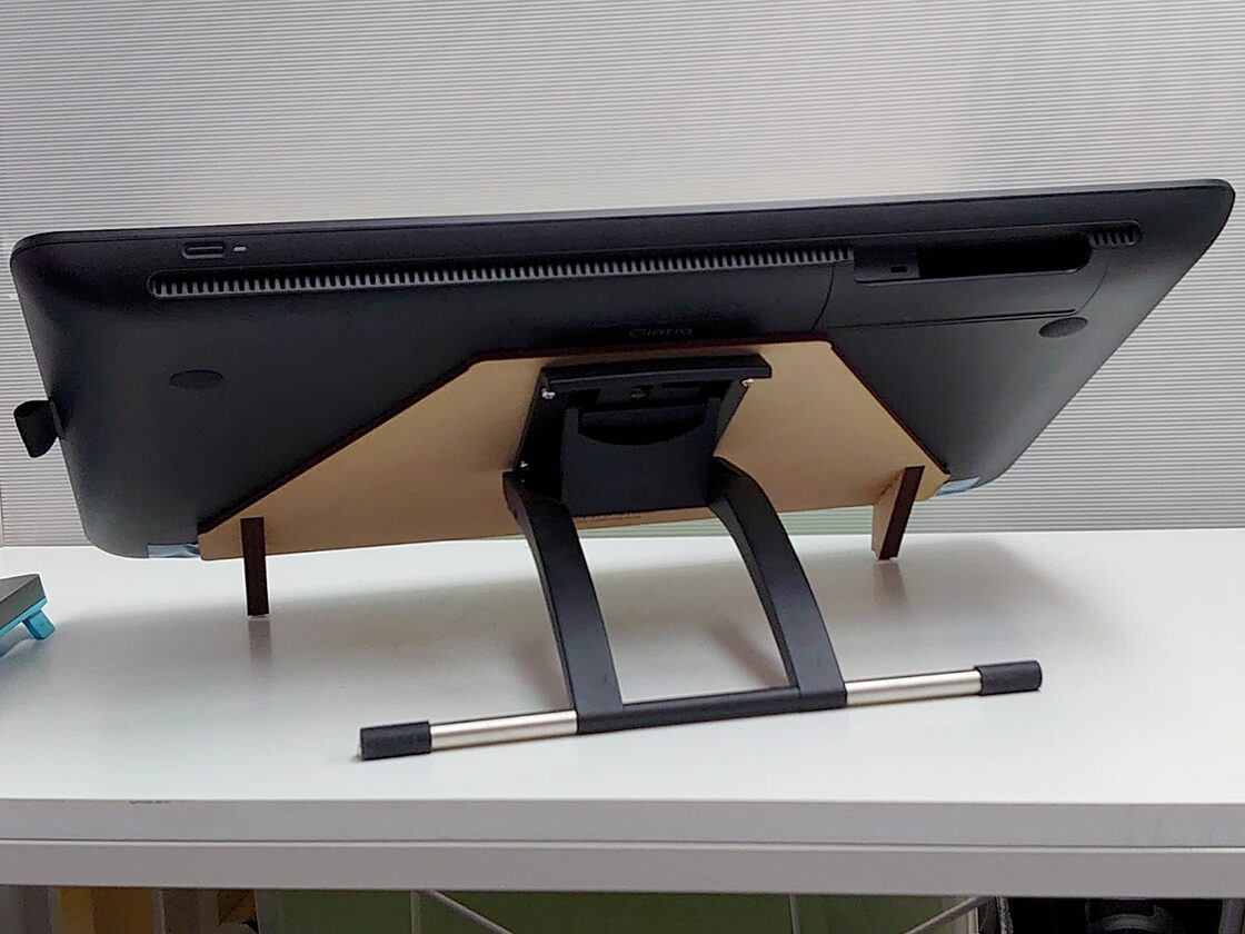 新発売！Cintiq 16FHD dtk-1660用 キーボード下置型スタンド | PAY ID