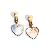 クールな印象かつ大人可愛いアイテム！黒蝶貝 ハート シェル イヤリング＆ピアス sl3_5_200710te04