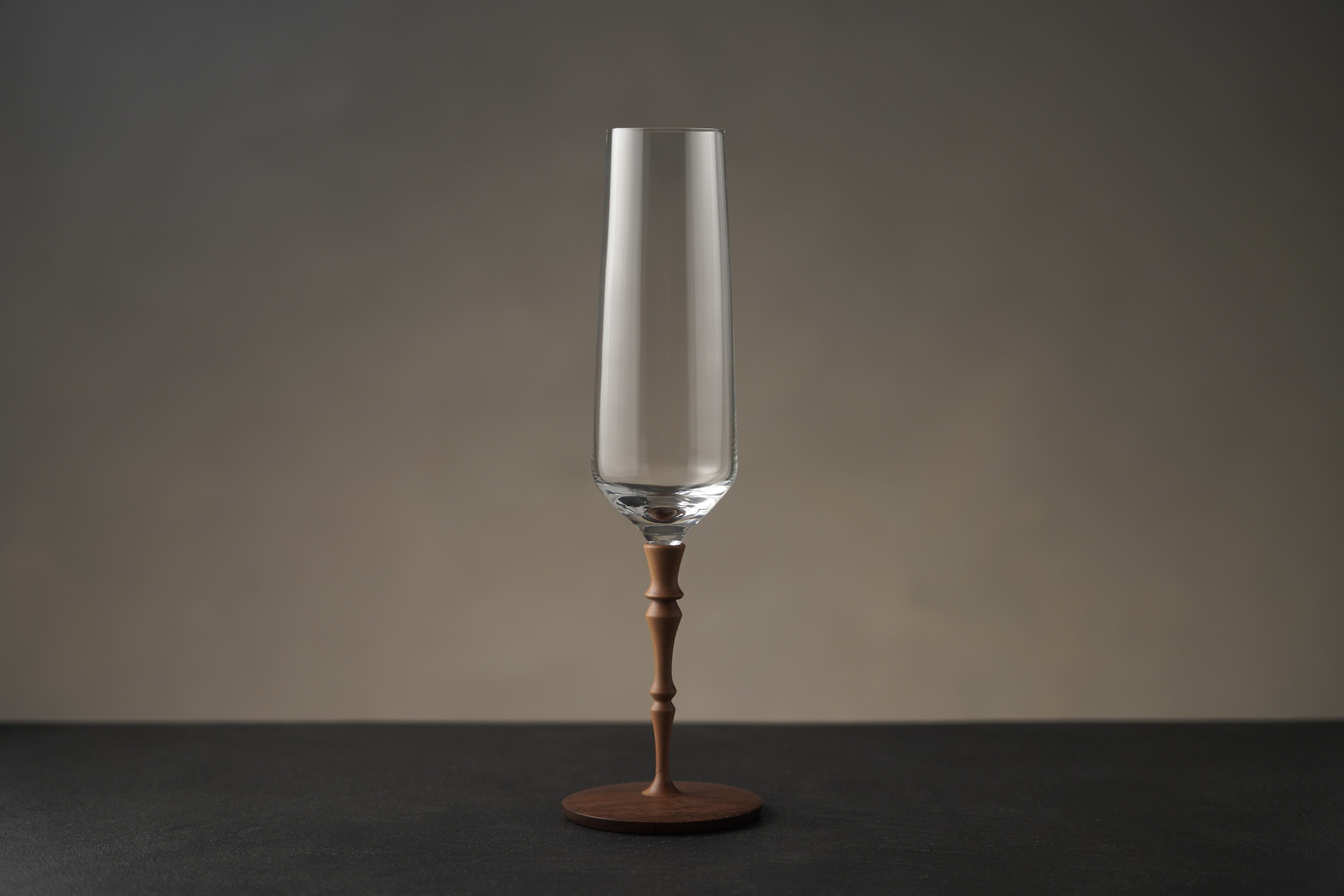 MOKU glass
