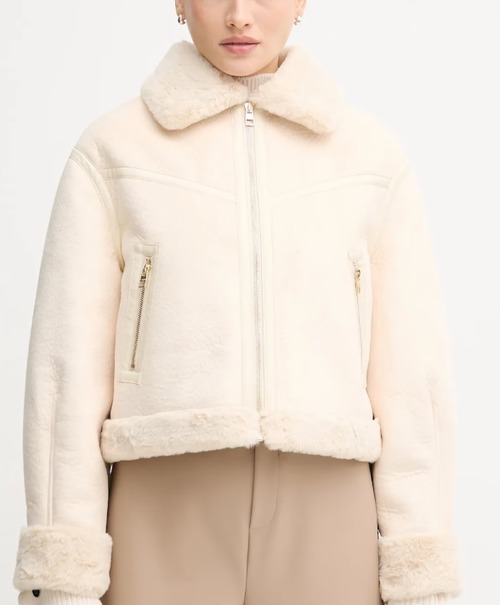 GAUDI アイボリーシープスキンエコボアジップアップハーフコート ITALY:521BD39002 ¥64,000➕tax