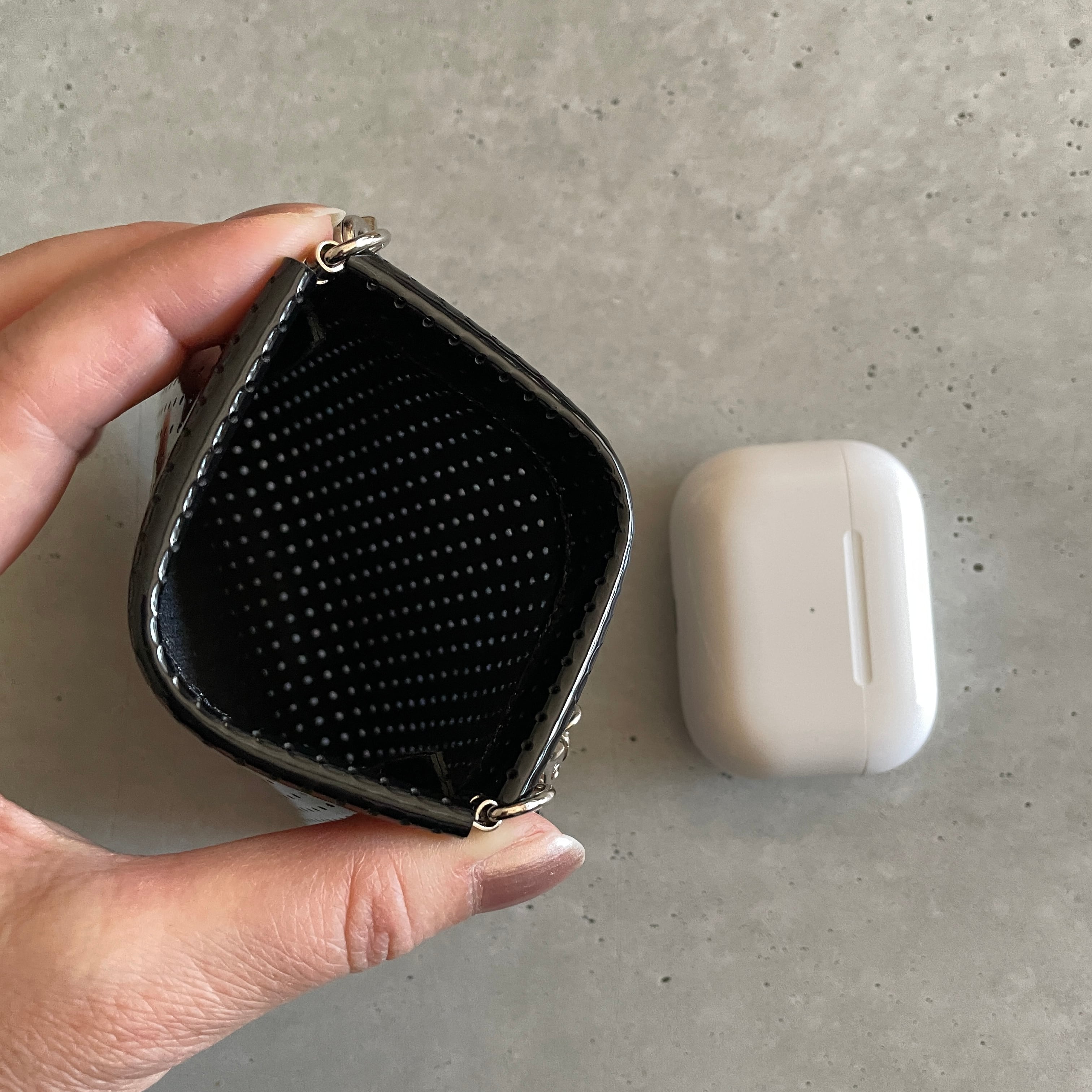 ストラップ付きイヤホンケース ☆ 黒ごま | Jaane Matane