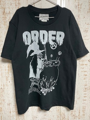 UNFINISHED魔女Tシャツブラック