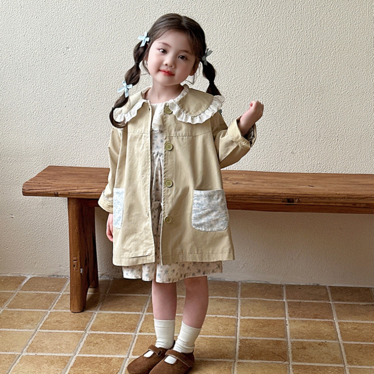 秋花フリルカラートレンチコート