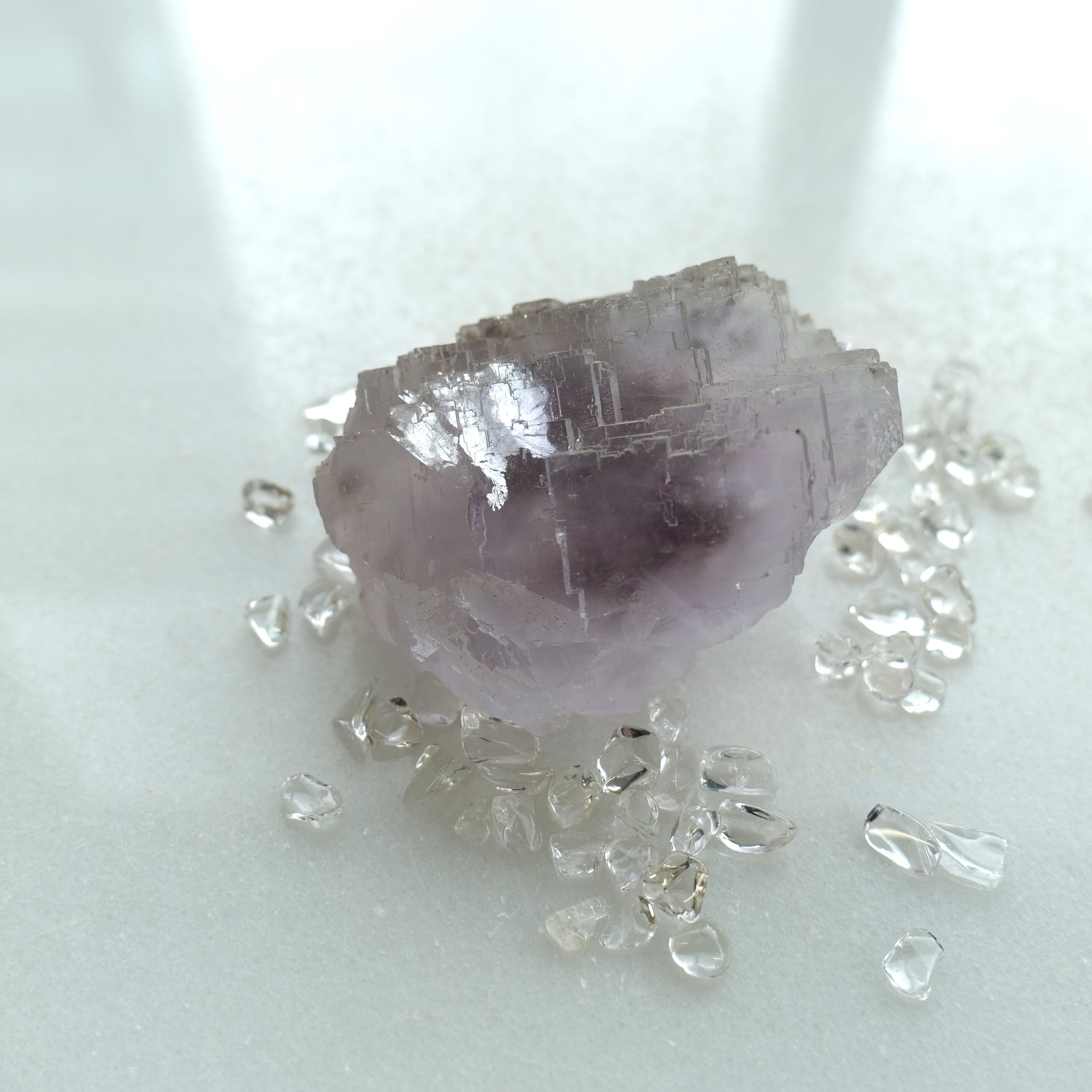 【直観力を高め、心を癒し、本来の叡智へ導く】パープルフローライト　A　クラスター　350　G10_9