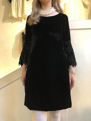 60's black velvet dress embroidered cuffs