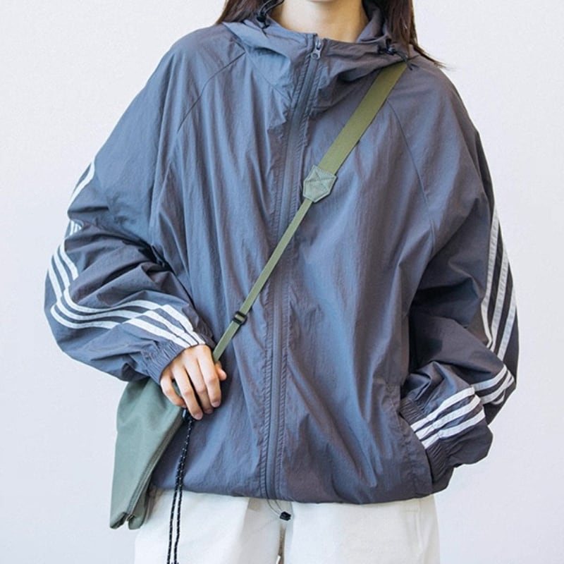 ライン入りフードジッパーアウター C00490