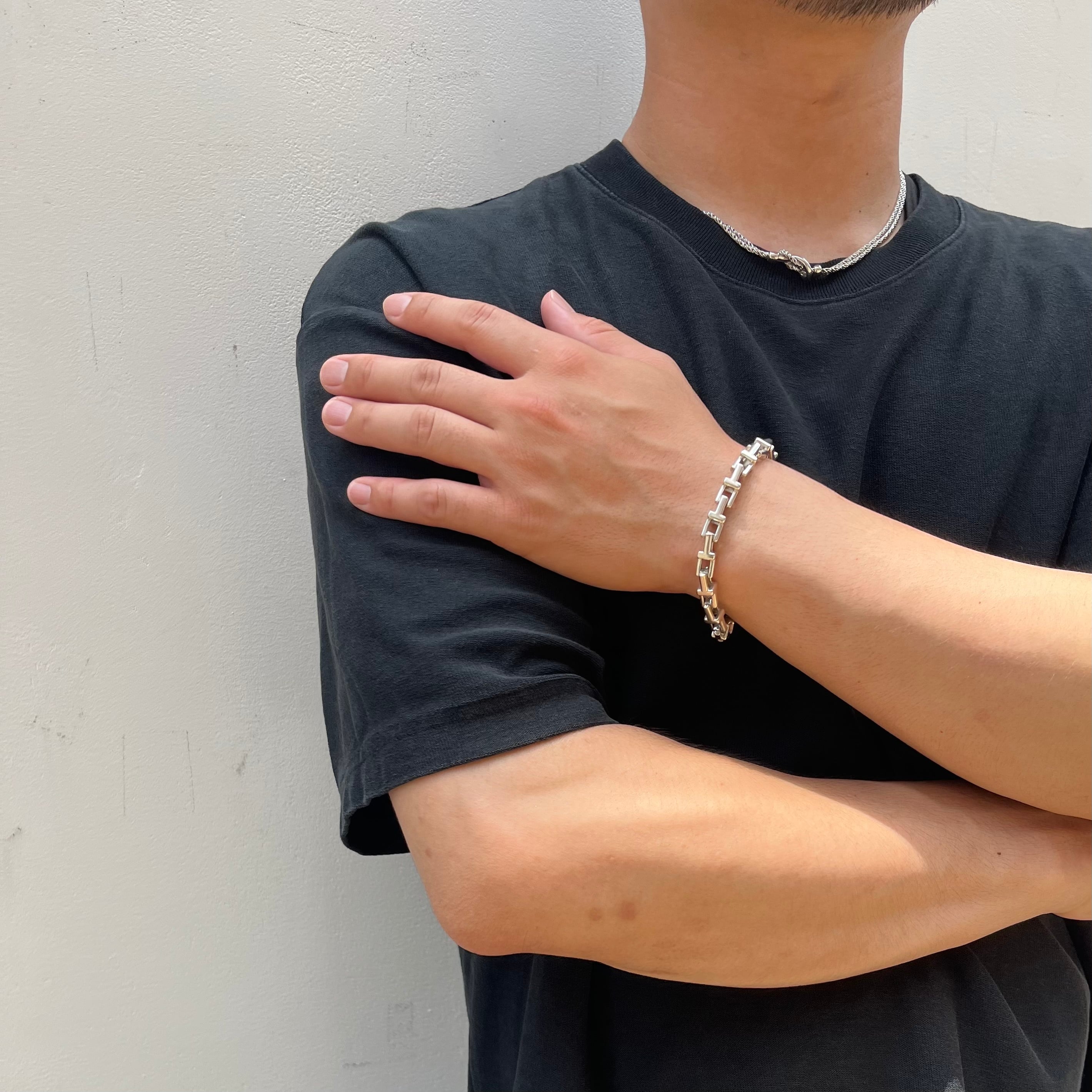 激レア【TIFFANY&CO. 】2766 ボリューム 重厚感Tモチーフ リンク