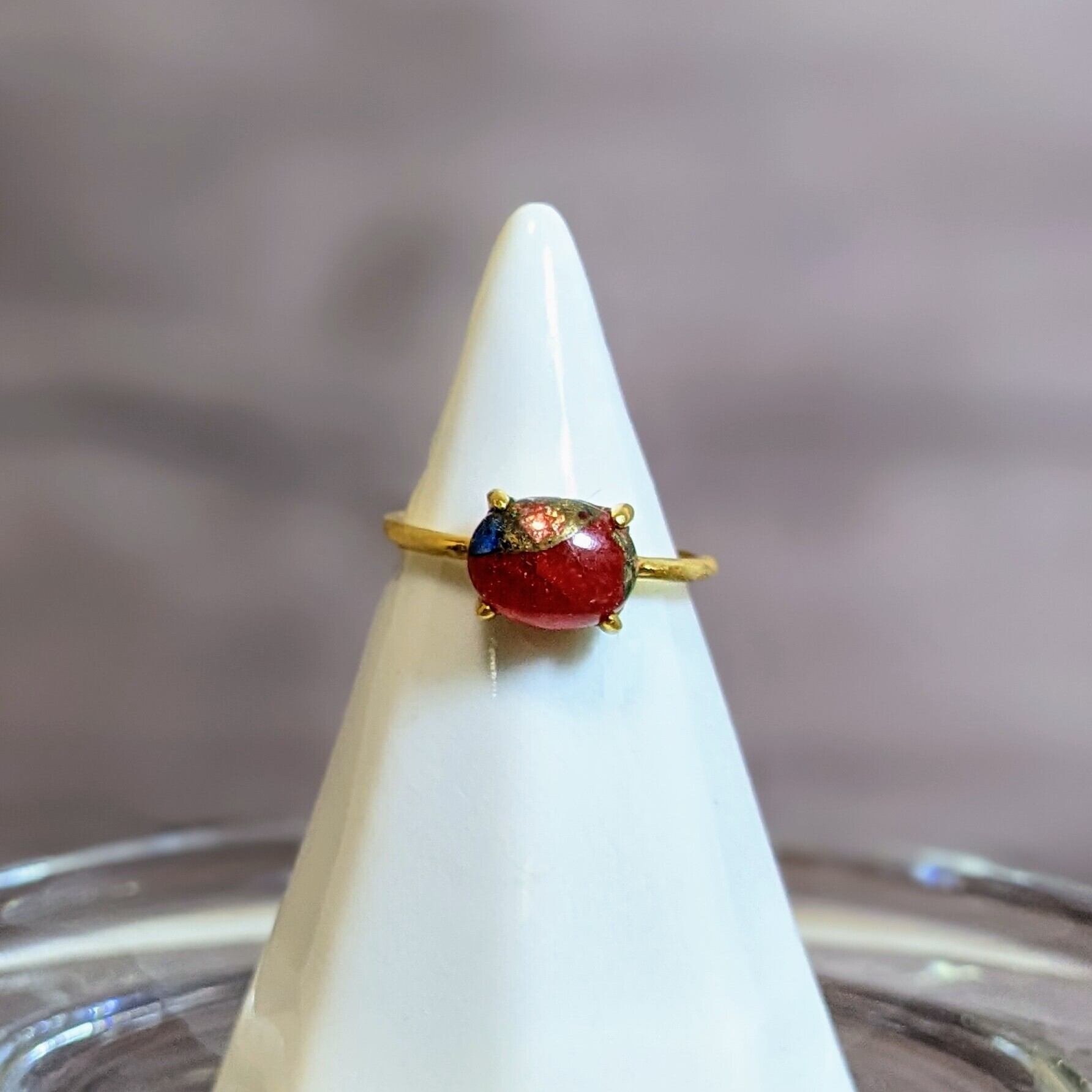 黒と金のソウタシエの耳飾り | slothtone