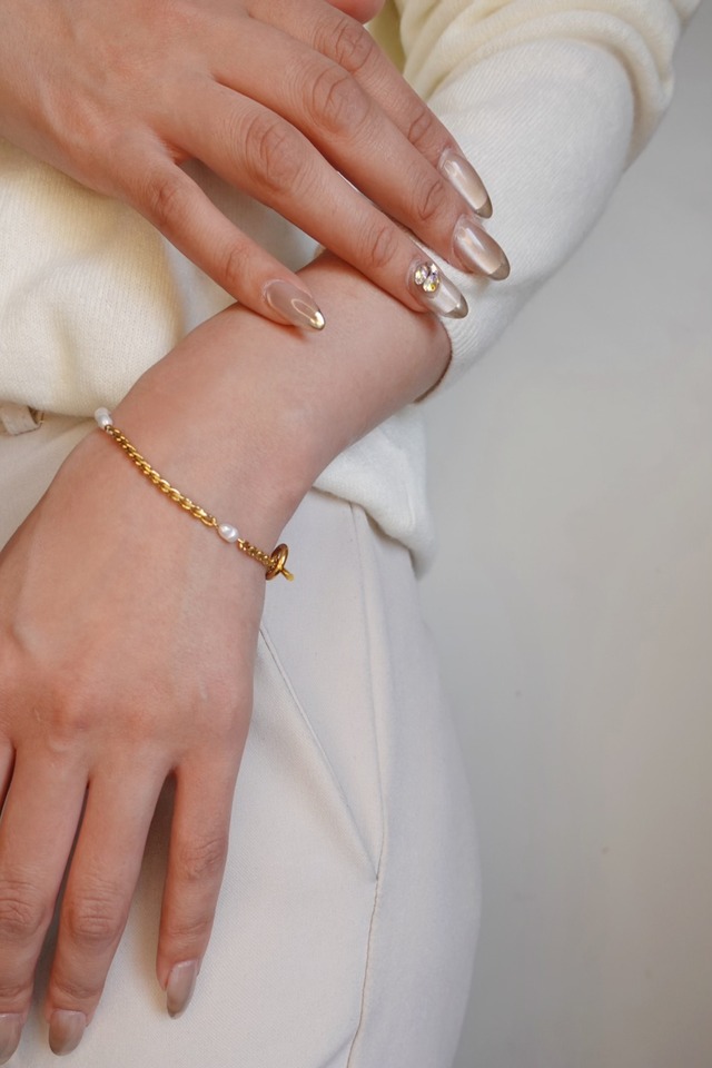 5/18(土)発売 pearl mix mantle bracelet
