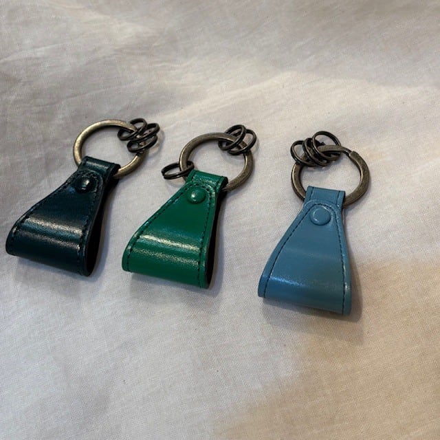 B.stuff レザーキーホルダー