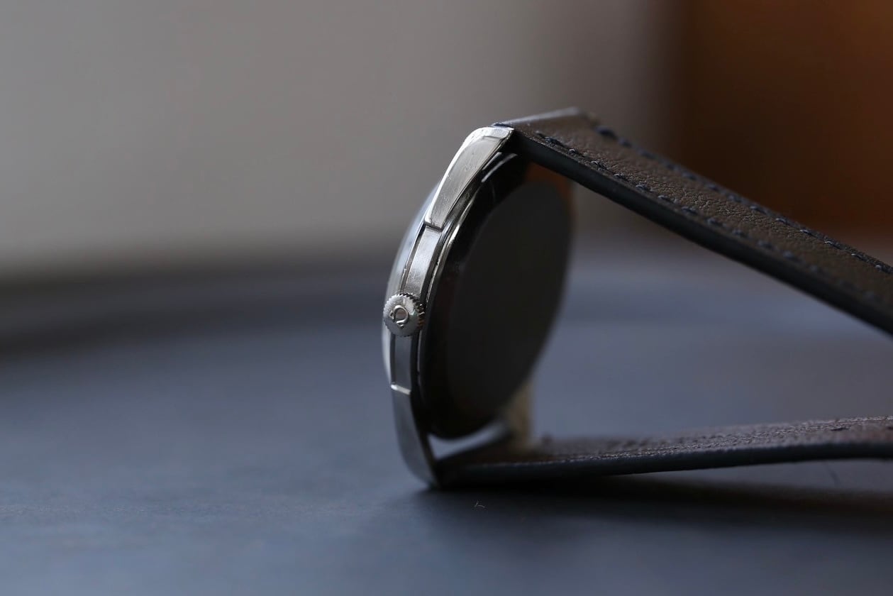 OH済 オメガ 30mmキャリバー サンレイ 飛びアラビア ドルフィン針 手巻き オメガ OMEGA 30mmキャリバー Cal.30T2 飛びアラビアインデックス 1940