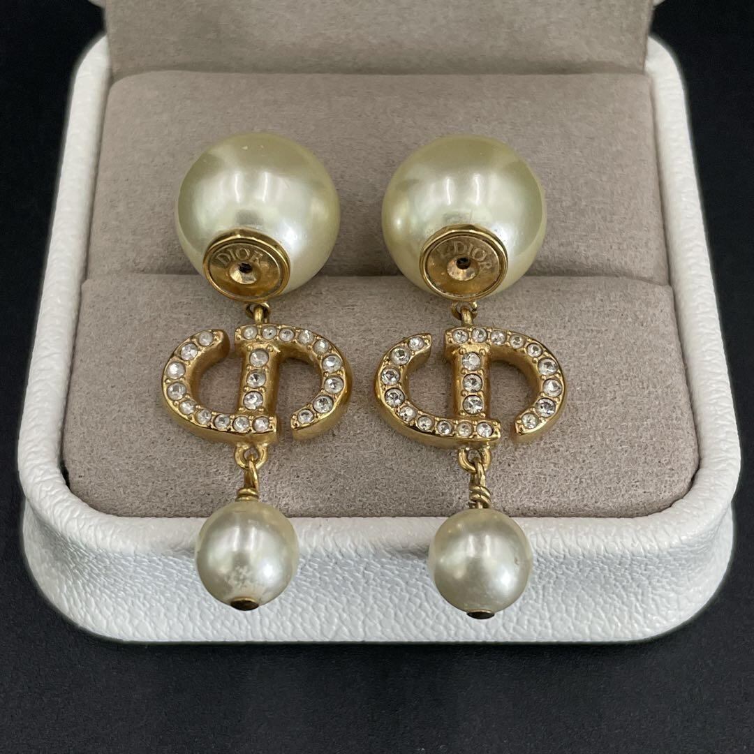 国内正規品　Dior パール　ピアス　ストーン付　CDロゴ　ゴールド　トライバル 国内正規品 Dior パール ストーン付 ピアス CDロゴ ゴールド
