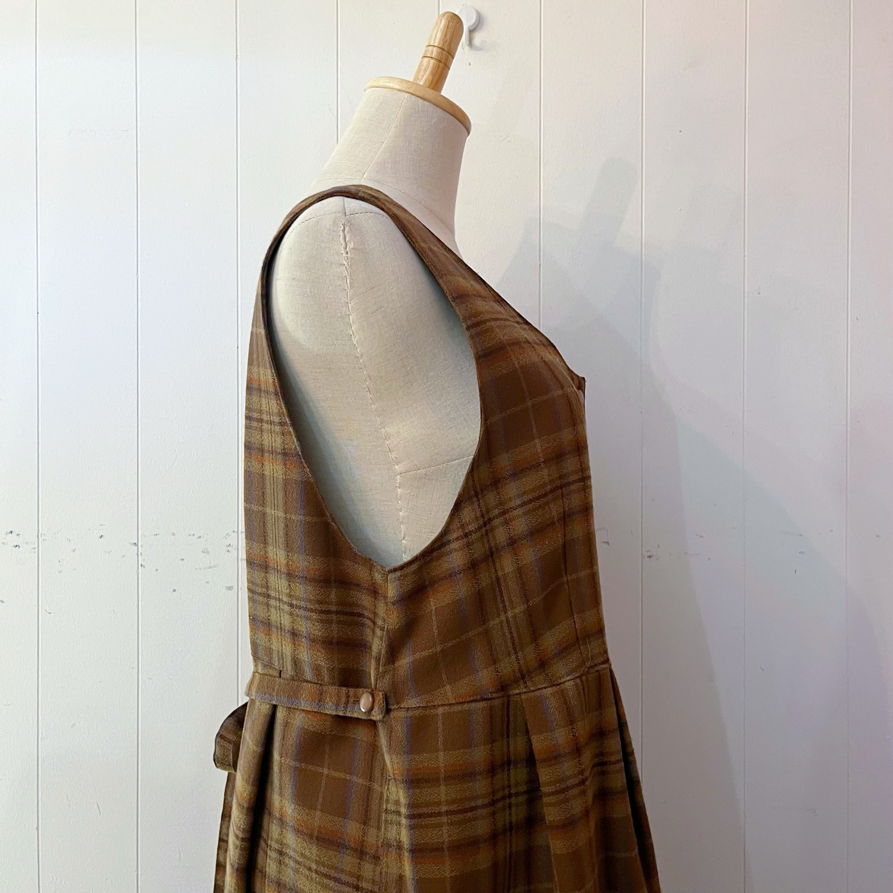 brown check jumper skirt