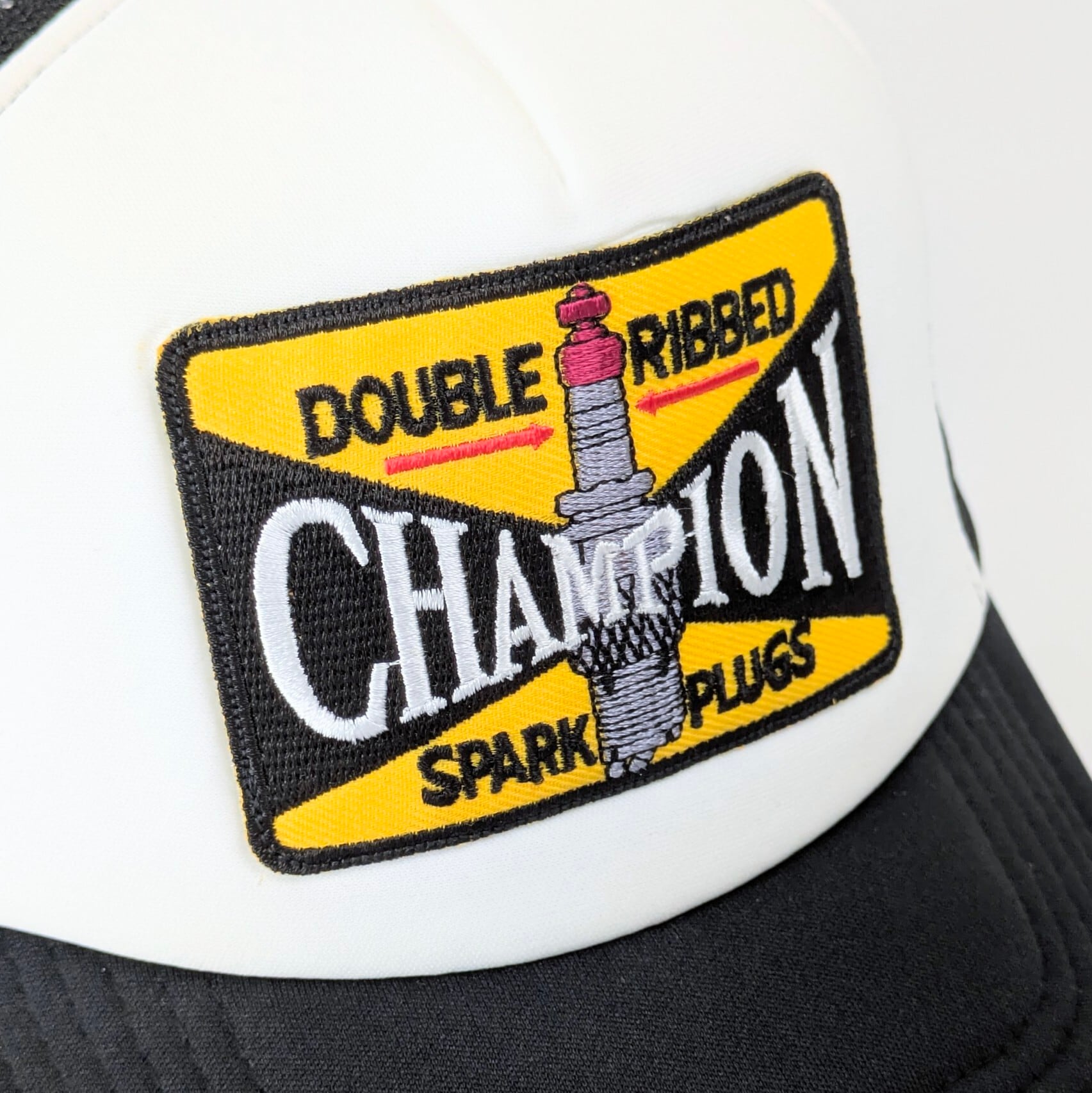 【 Mesh Cap / メッシュキャップ 】 Champion ( チャンピオン ) / BLACK / レーシングキャップ / ベースボールキャップ 〚アメリカン雑貨 アメトイ〛