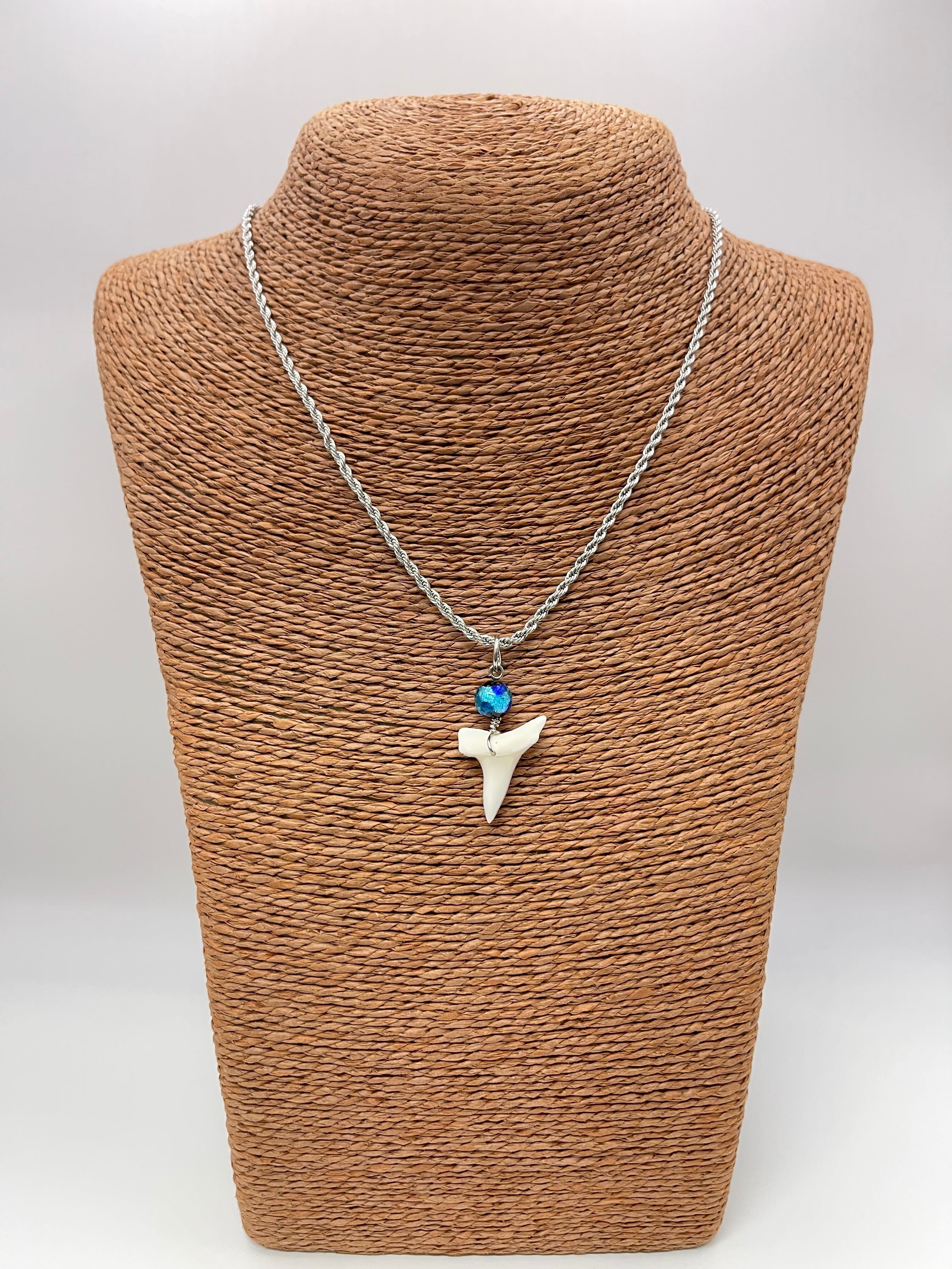 サメの歯 | SANBASHI 平和通り