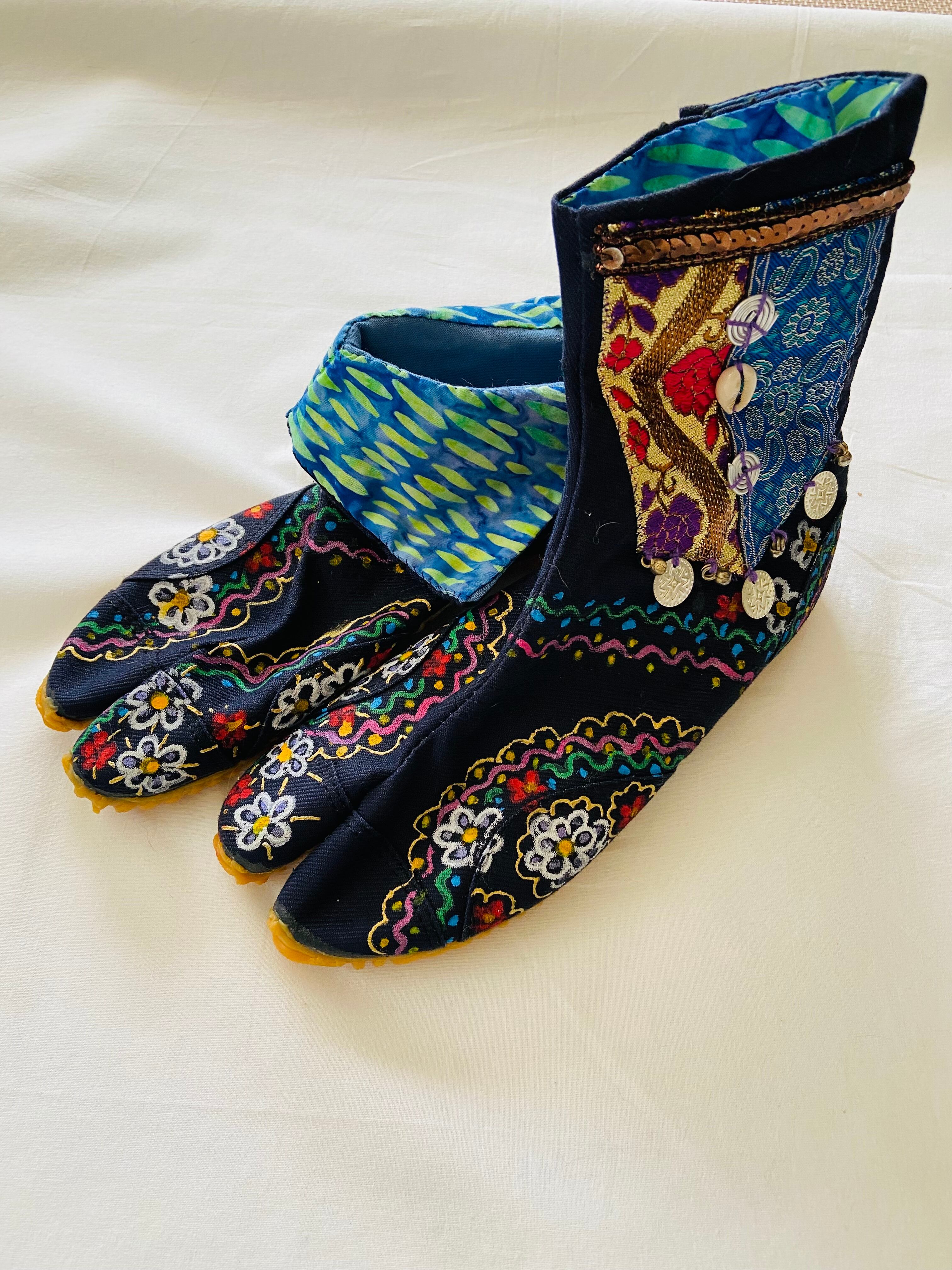 古布リメイク～リメイク足袋シューズ23cm リメイク地下足袋 刺し子刺繍 | ハンドメイドショップ Moonbow