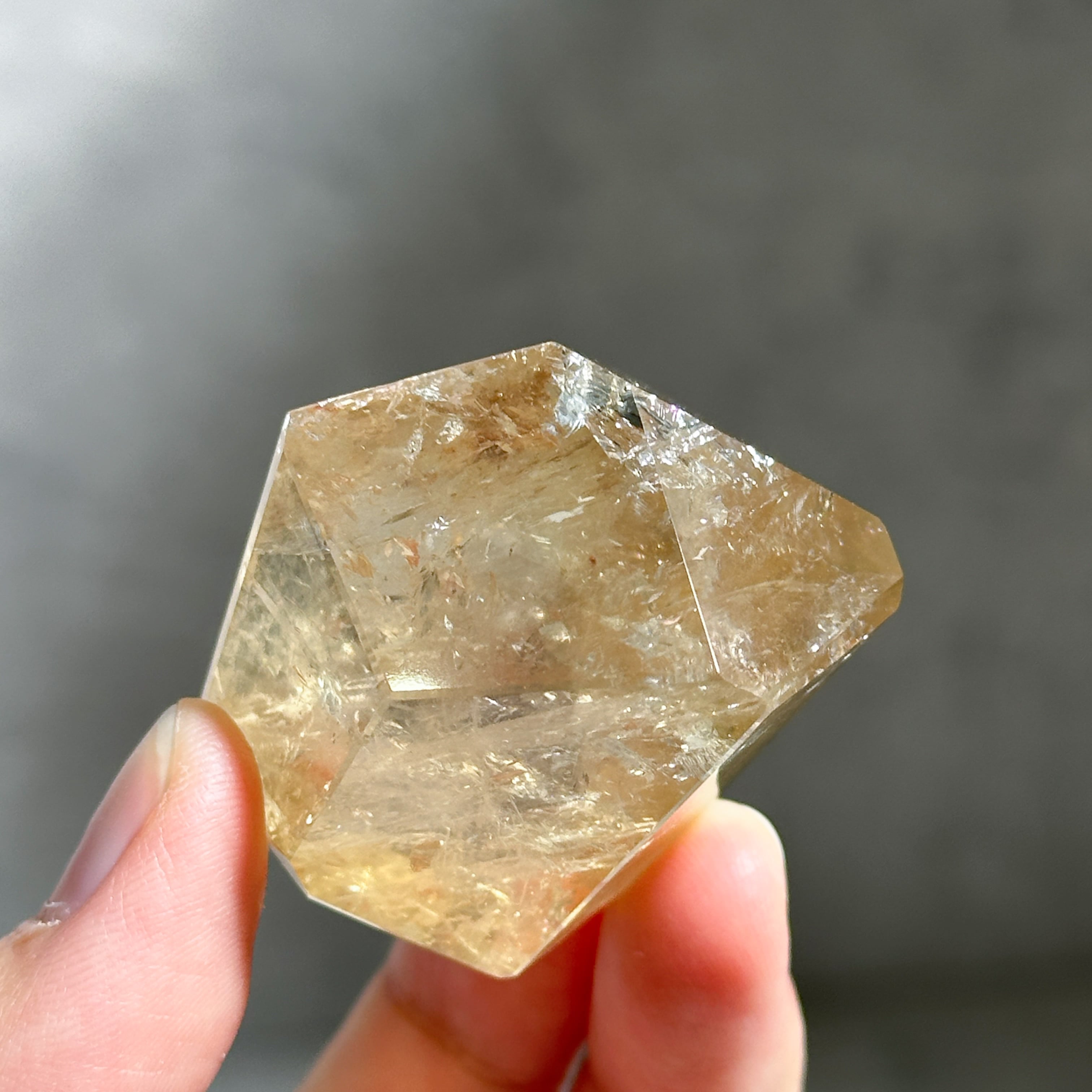 シトリン（黄水晶） フリーフォーム83◇ Citrine ◇ 天然石・鉱物