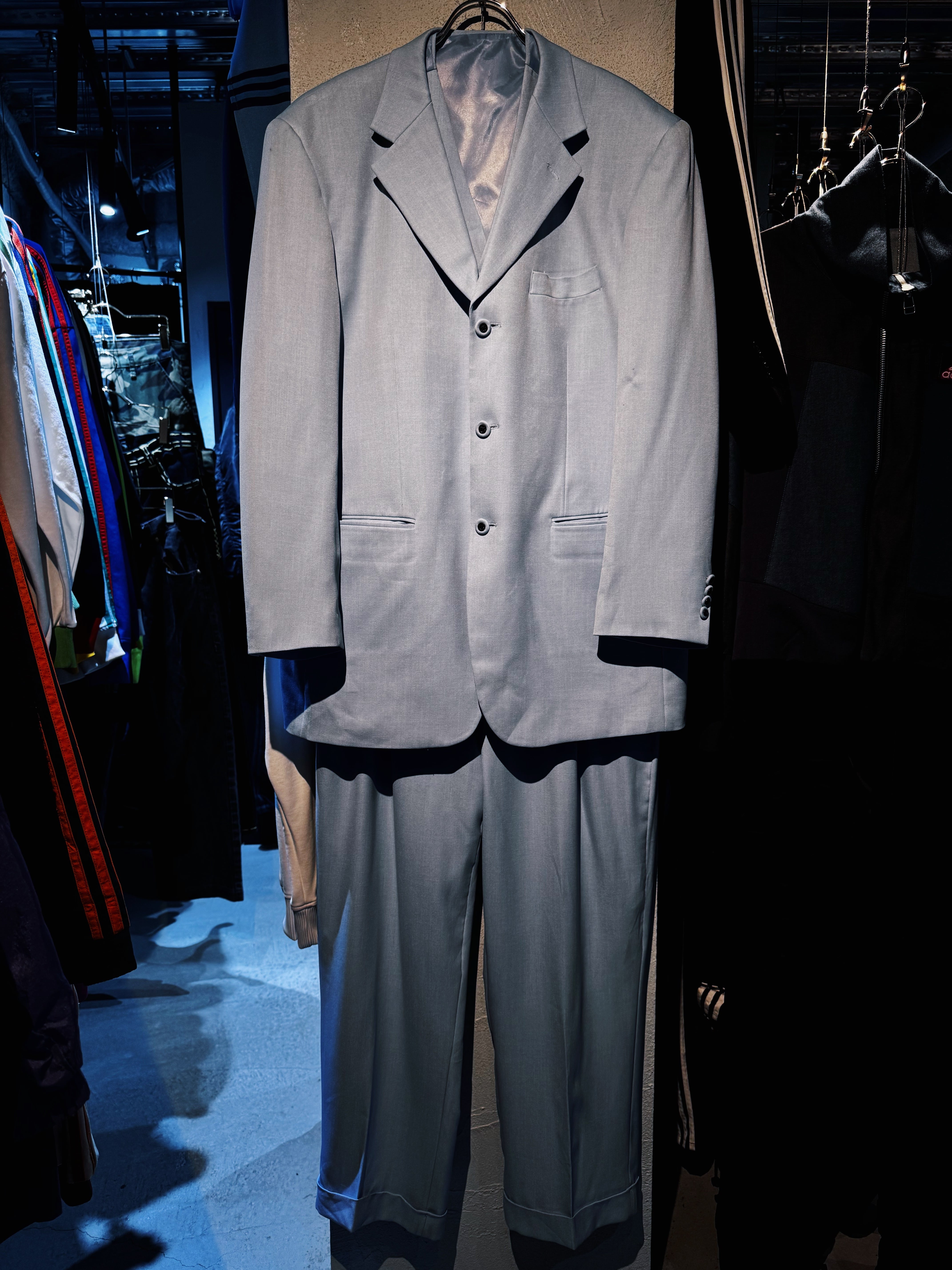 90's white blue color three piece single breasted set up