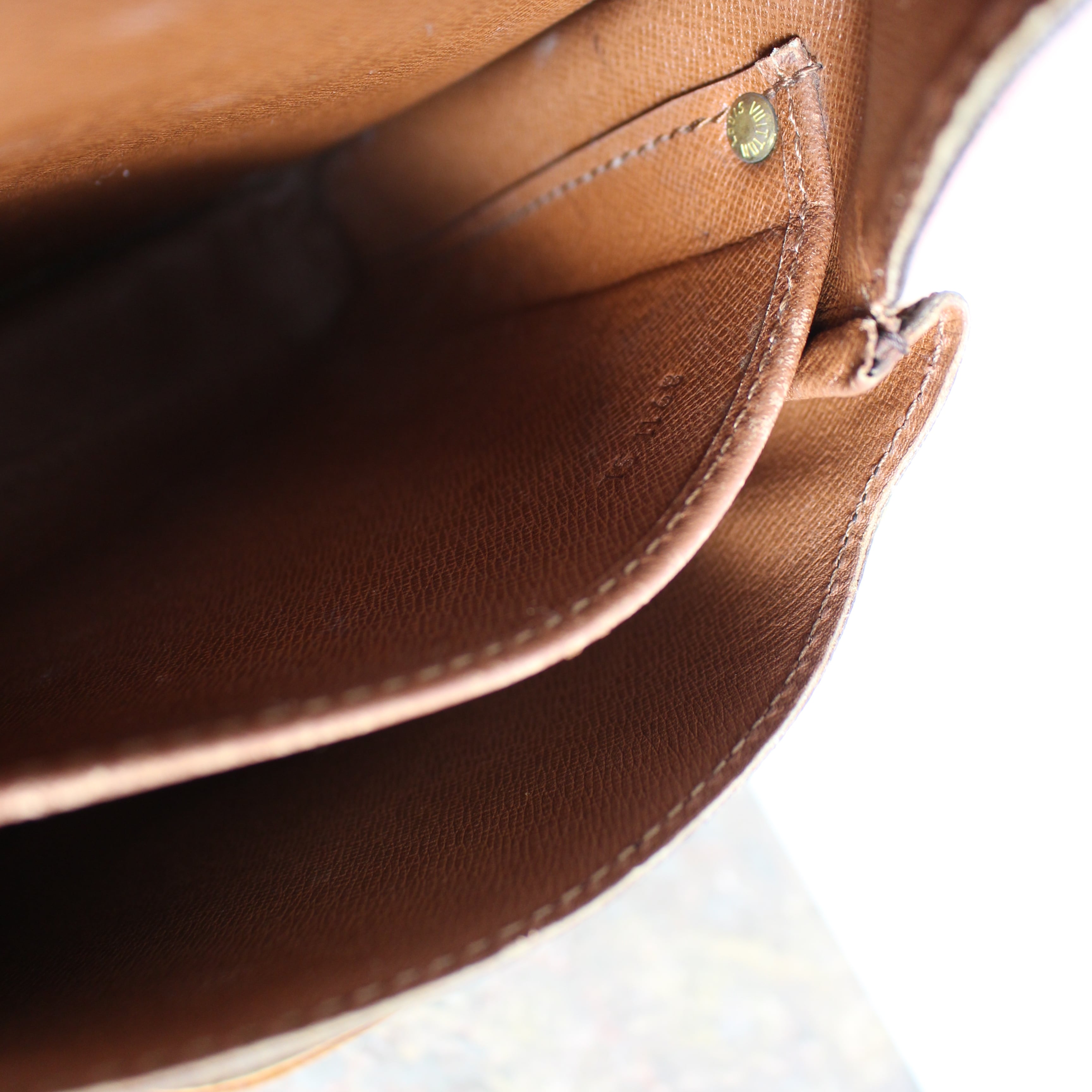 LOUIS VUITTON M51253 8911SL MONOGRAM PATTERNED SHOULDER BAG LOUIS VUITTON M51253 8911SL MONOGRAM PATTERNED SHOULDER BAG