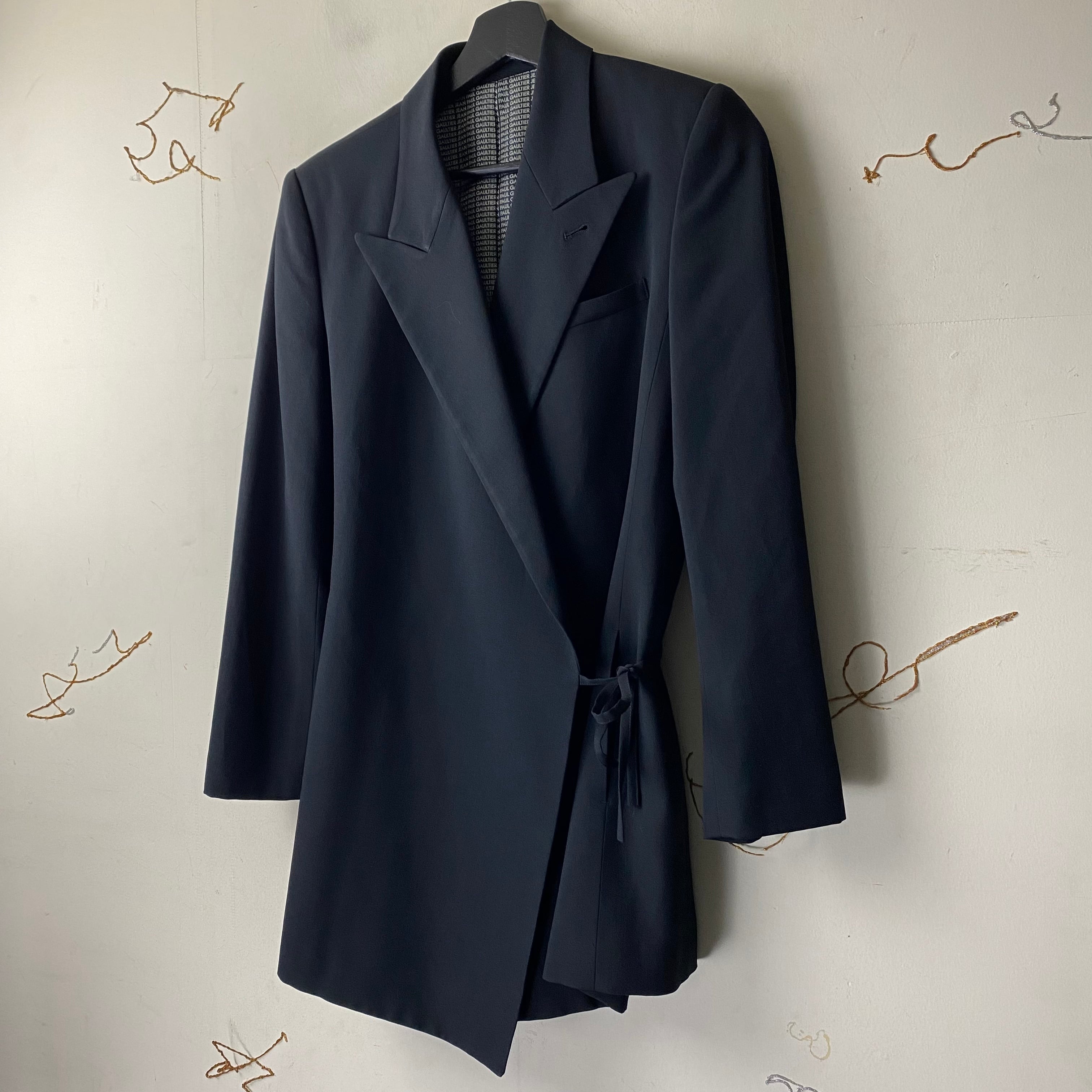 JEAN PAUL GAULTIER FEMME black wrap tailored jacket | NOIR ONLINE
