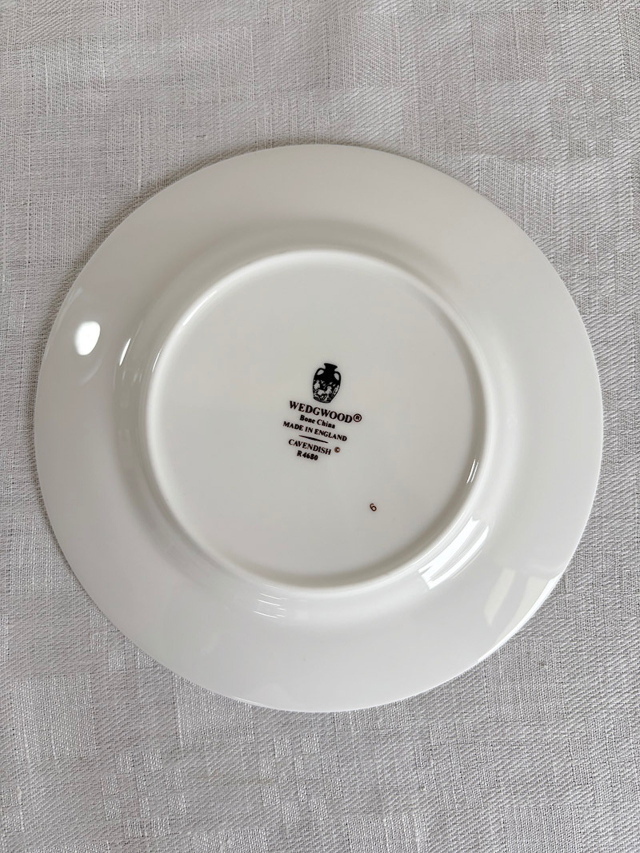 ウェッジウッド　ケーキ皿　キャベンディッシュ　黒壺　Wedgwood CAVENDISH　廃盤モデル　17twc21-3