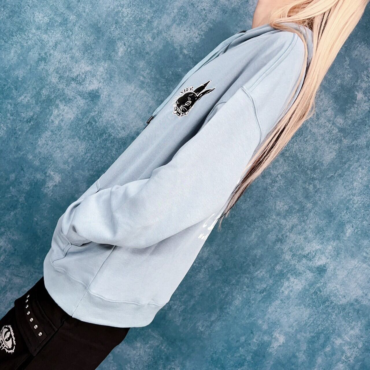 刺繍入りRABBIT HOODIE -LIGHT BLUE‐ | NIER CLOTHING