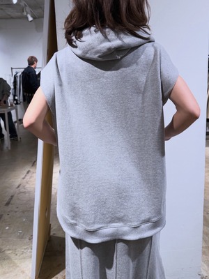 トラノイ   TRANOI round foodie vest
