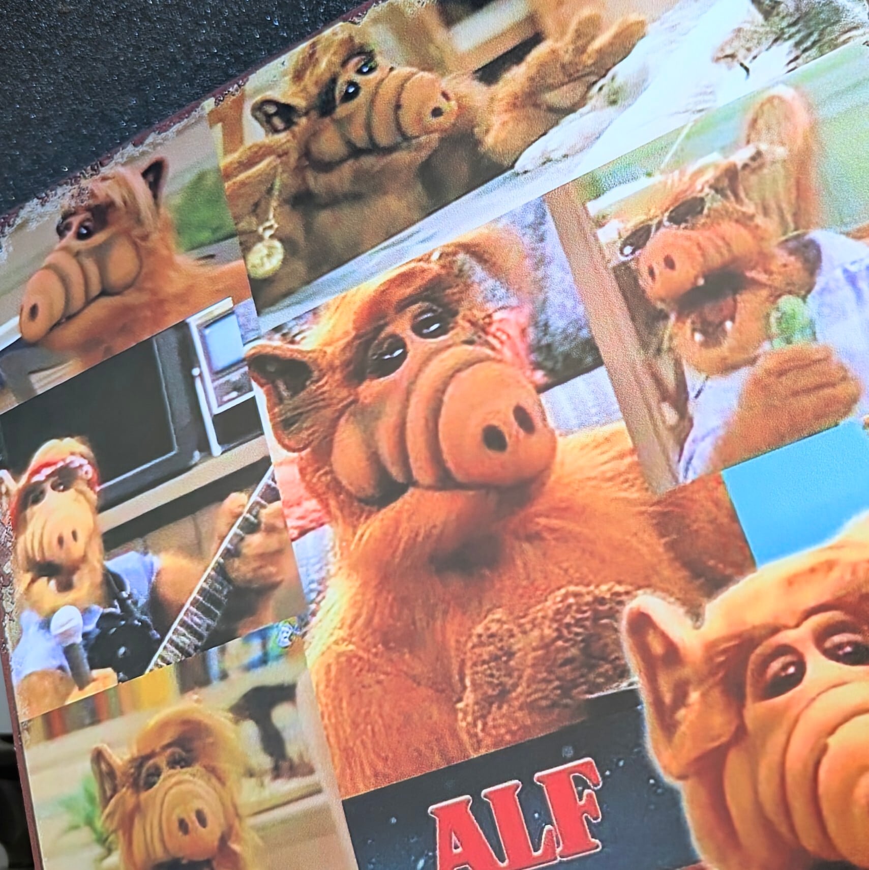 送料無料!ちょうどいいブリキ看板 ビンテージ加工【アルフ(ALF)】〚アメリカン雑貨 アメトイ〛