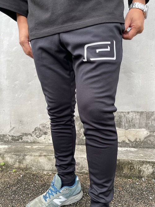 Reversal SHADOW LOGO JOGGER PANTS　ブラック