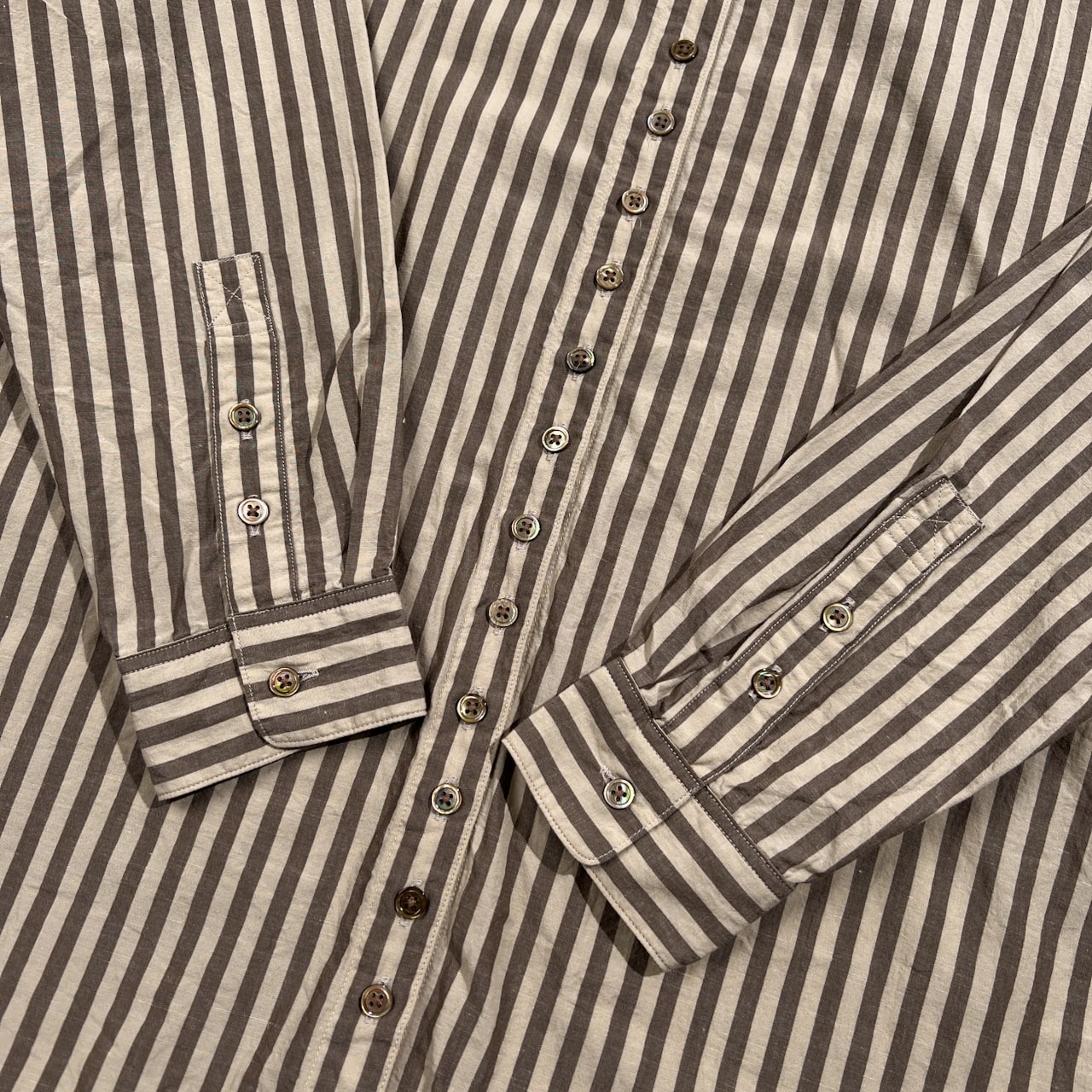 美品 Mademoiselle NON NON マドモアゼルノンノン ストライプ柄 スタンドカラー 長袖 ピエロ シャツ /ベージュ系/麻混/リネン混