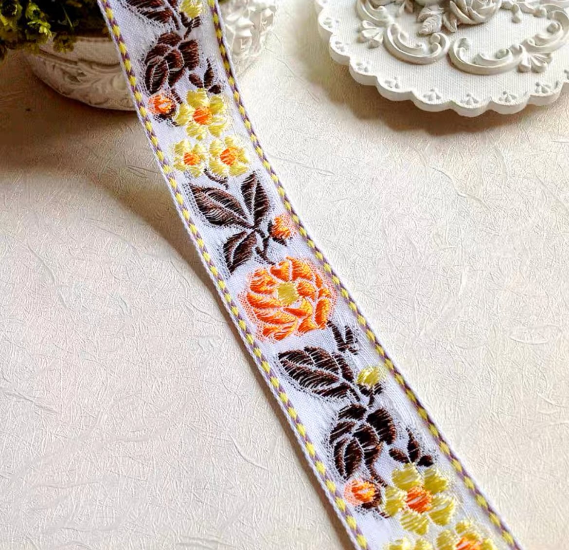 ヴィンテージ フランス製 刺繍リボン チロリアンテープ 100センチ - 材料