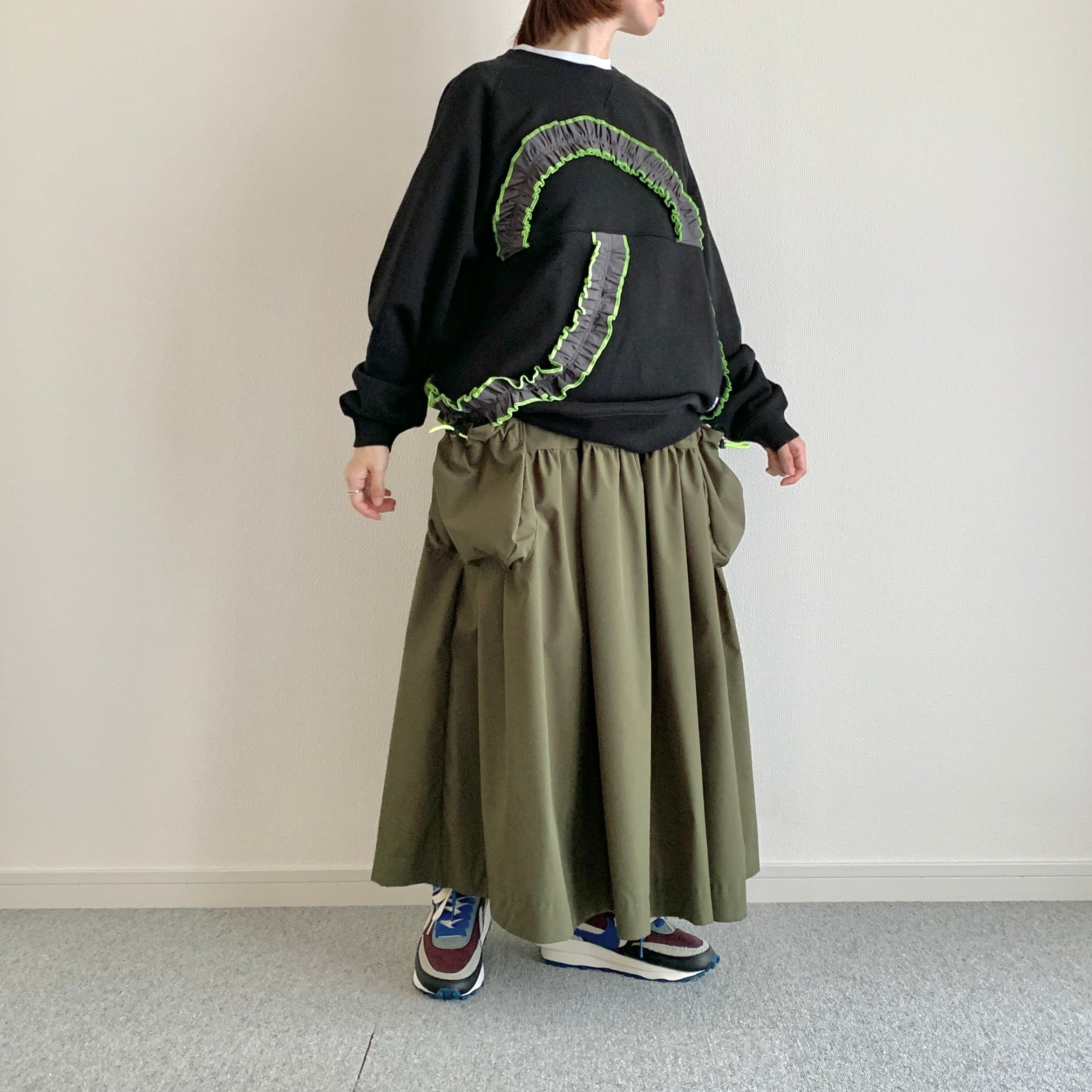 nancoinancoi solotex pocket skirt / khaki | portsidelaboratory STORE