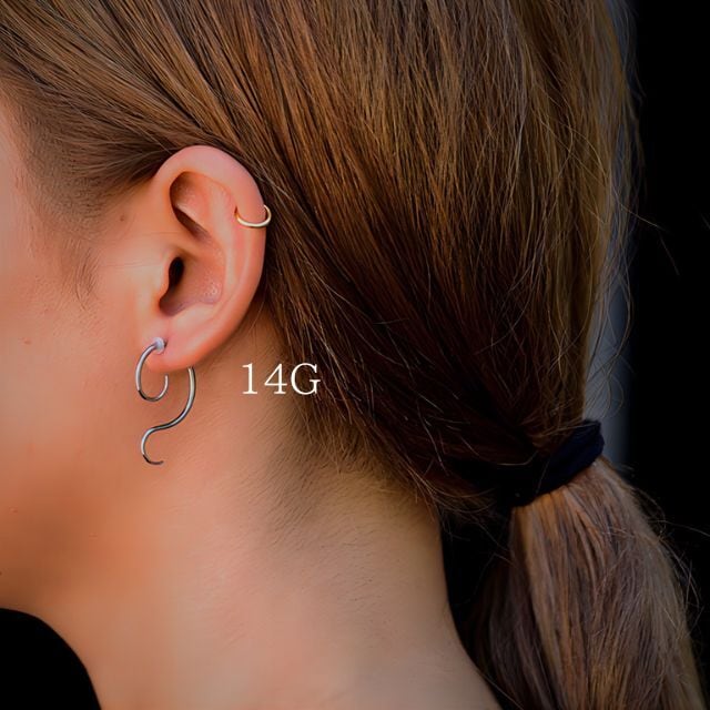 ボディピアス 14G スパイラル フックピアス ステンレスピアス つけっ