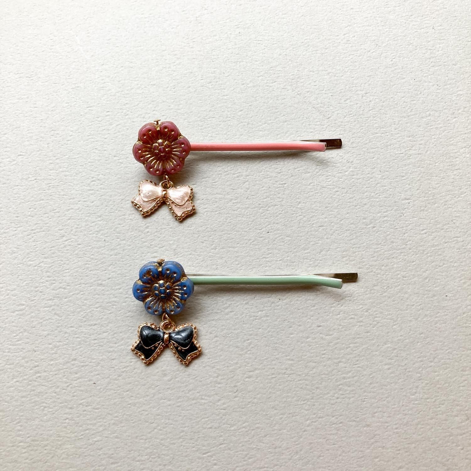 お花とリボンのキッズヘアピン | Dua-アクセサリーパーツショップ