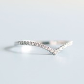 【9号 12号】ダイヤモンドリング K10WG ダイヤモンドV Shapeエタニティリング jd_mm_1034