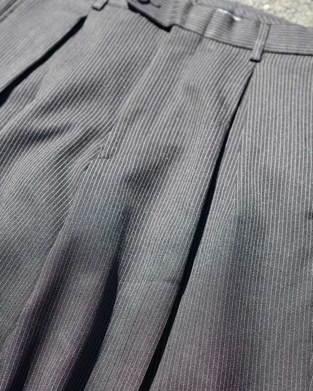 Pinstripe Tuck Double slacks