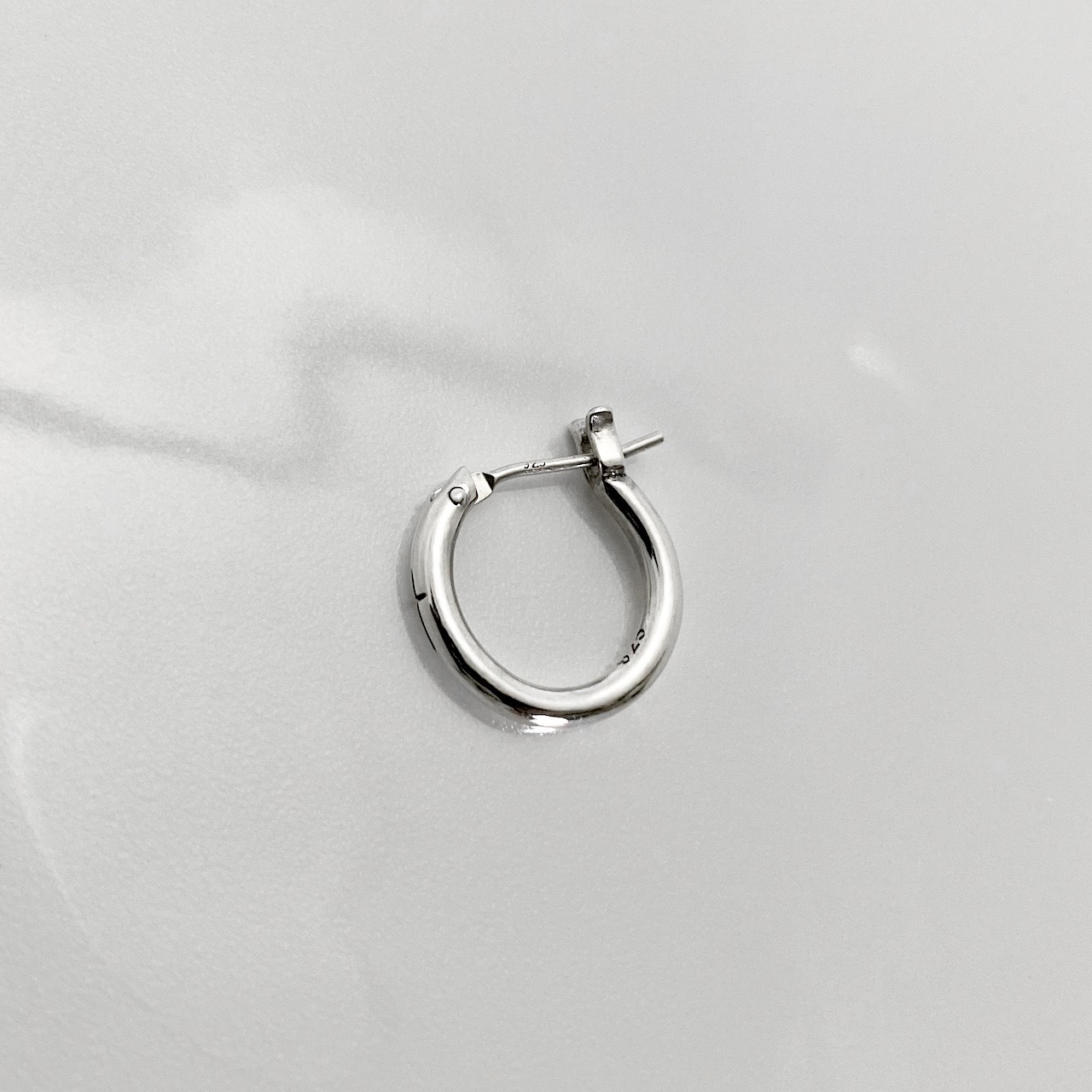 CROSS THIN HOOP / クロスシンフープピアス