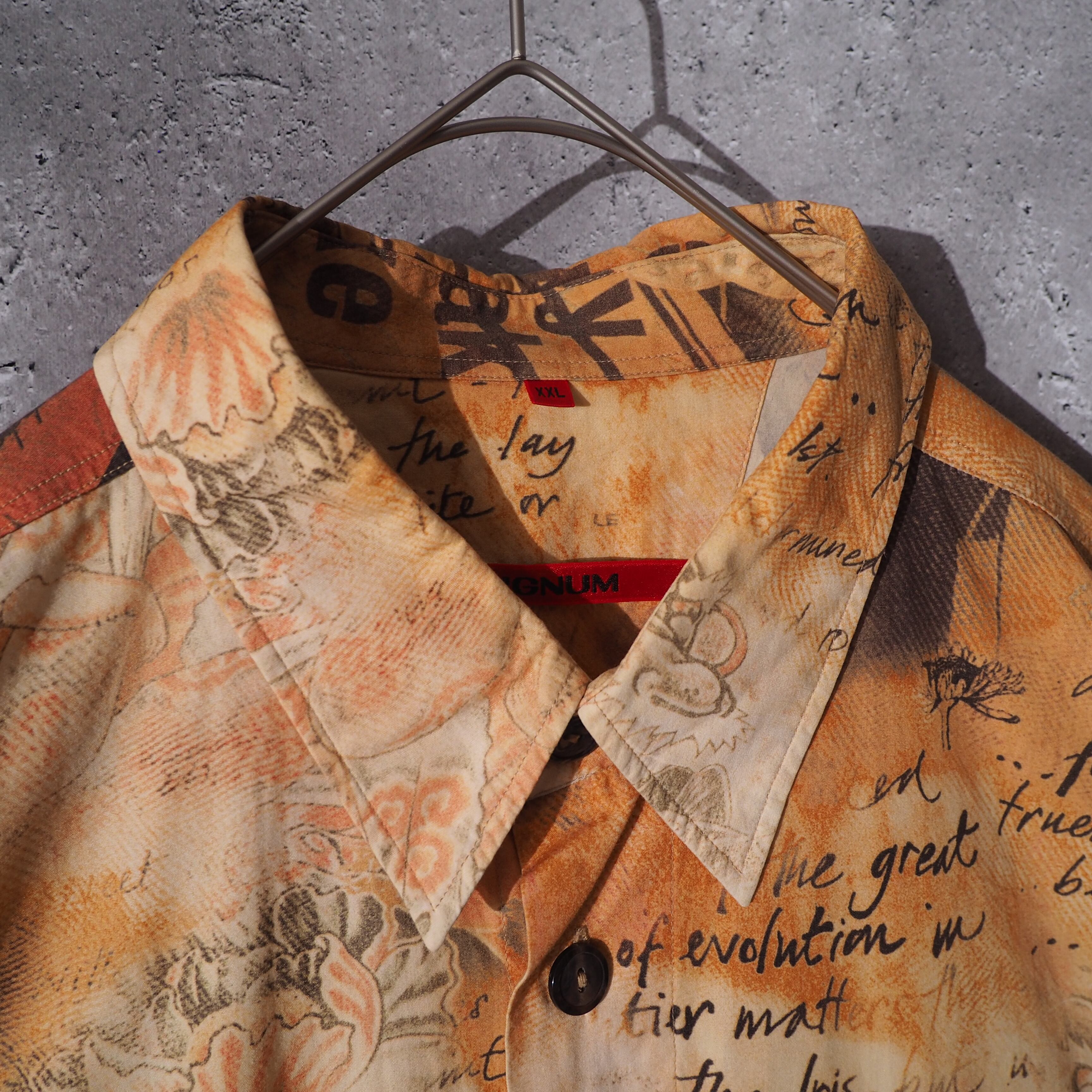 Signum asian taste × alphabet design loose silhouette art shirt